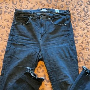 Good American Good Legs Crop Jeans